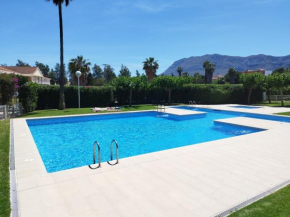 Apartamento familiar con piscina y pádel